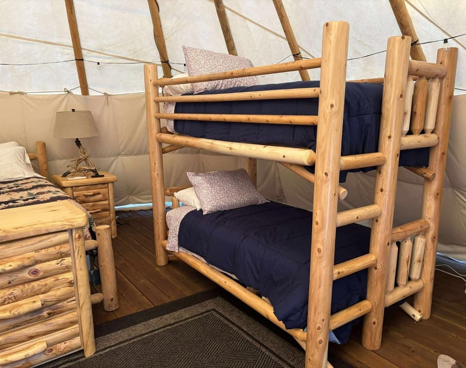 The Grand Luxury tent in Oregon