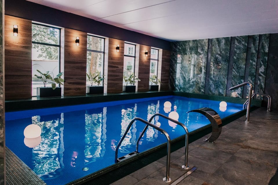 Pool view, Swimming pool