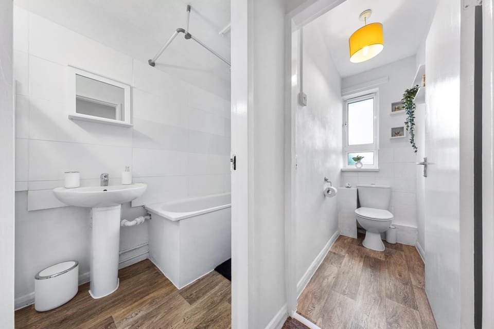 South Stays 2 Bed and Breakfast in London Borough of Southwark