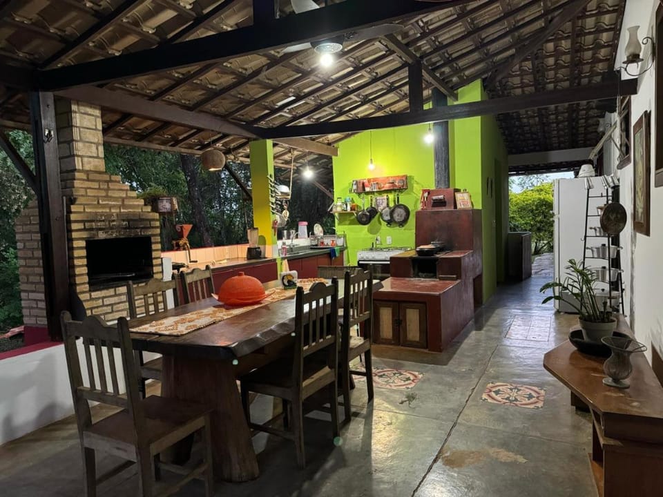 Casinha de campo na mata em condomínio rural House in State of Goiás