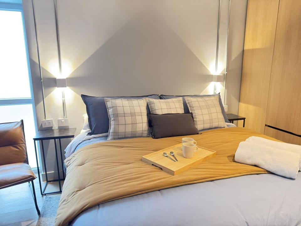 HOM I Estilo Loft Terraza Planta Baja Lastarria Apartment in Santiago