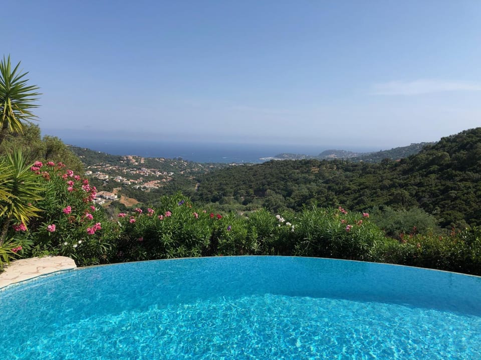 Mountain view, Pool view, Sea view, Swimming pool