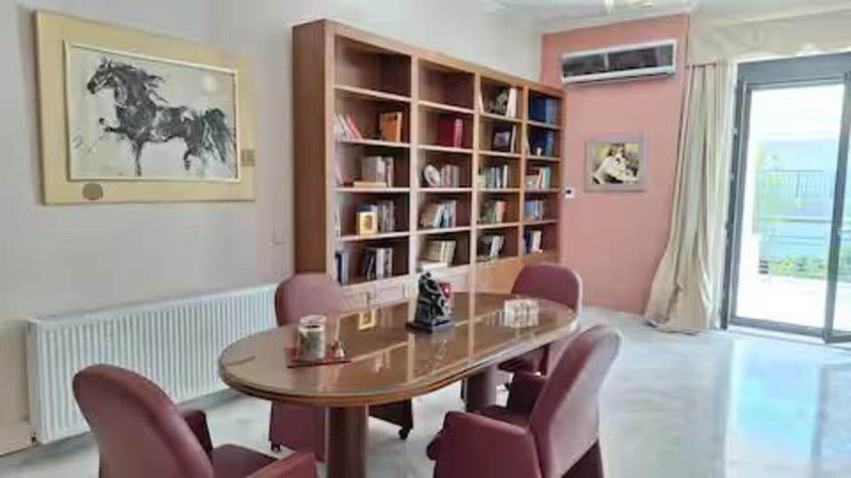 Library, Living room, Dining area, air conditioner