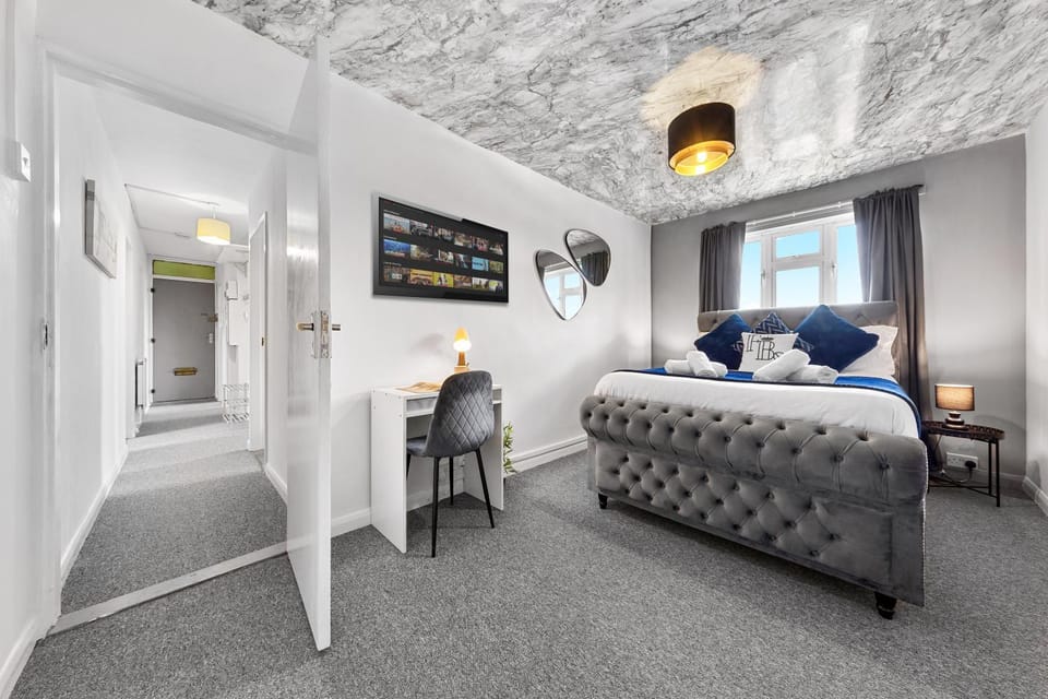 South Stays 4 Bed and Breakfast in London Borough of Southwark