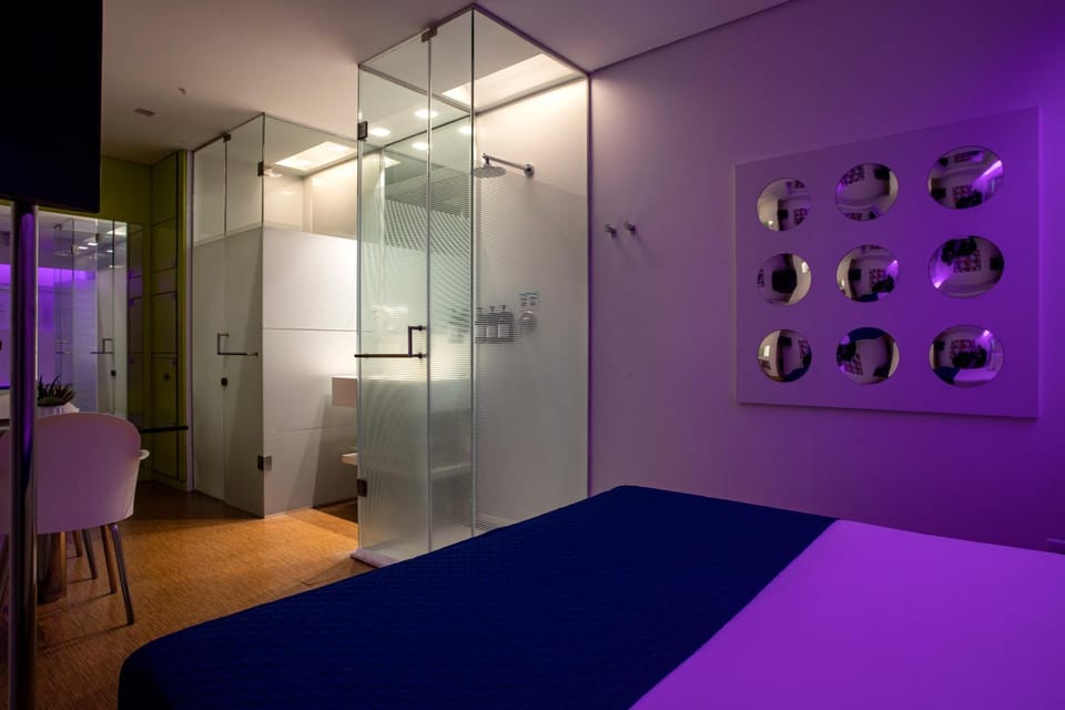 Shower, Bed, Bathroom, Photo of the whole room, Bedroom