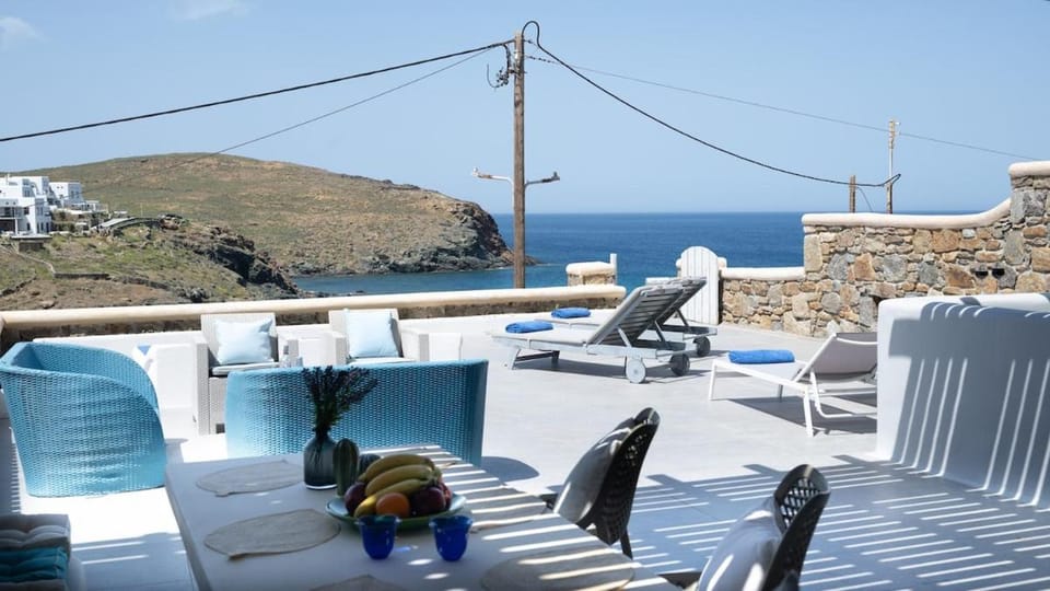 Ultramare Mykonos Beachfront House with 2 Outdoor Tubs House in Mykonos, Mikonos 846 00, Greece