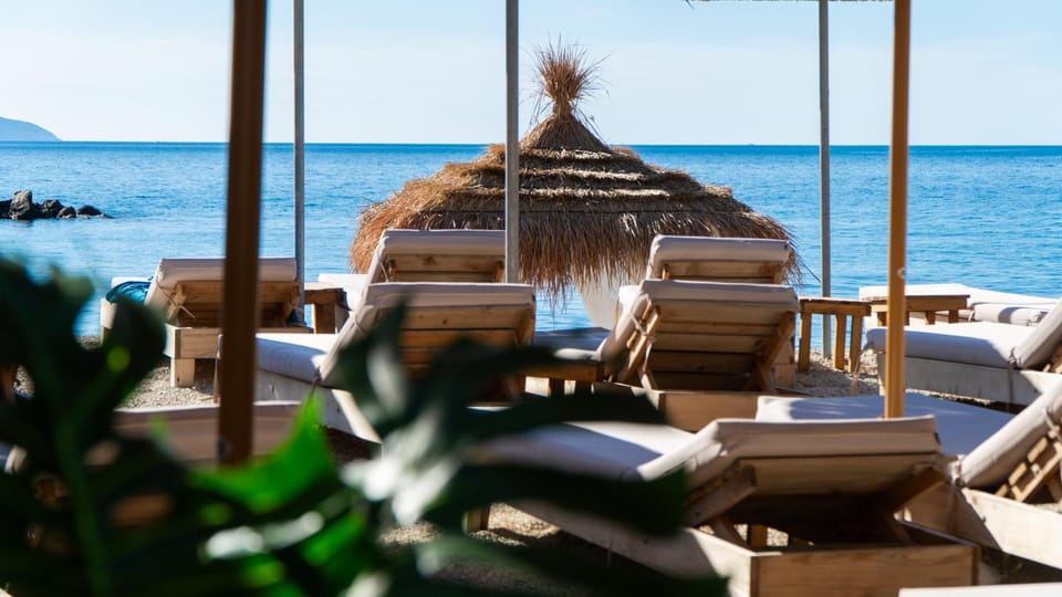 Seating area, Beach, Sea view