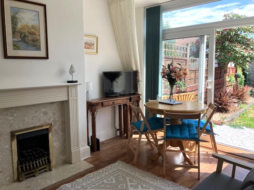 Patio, Living room, Dining area
