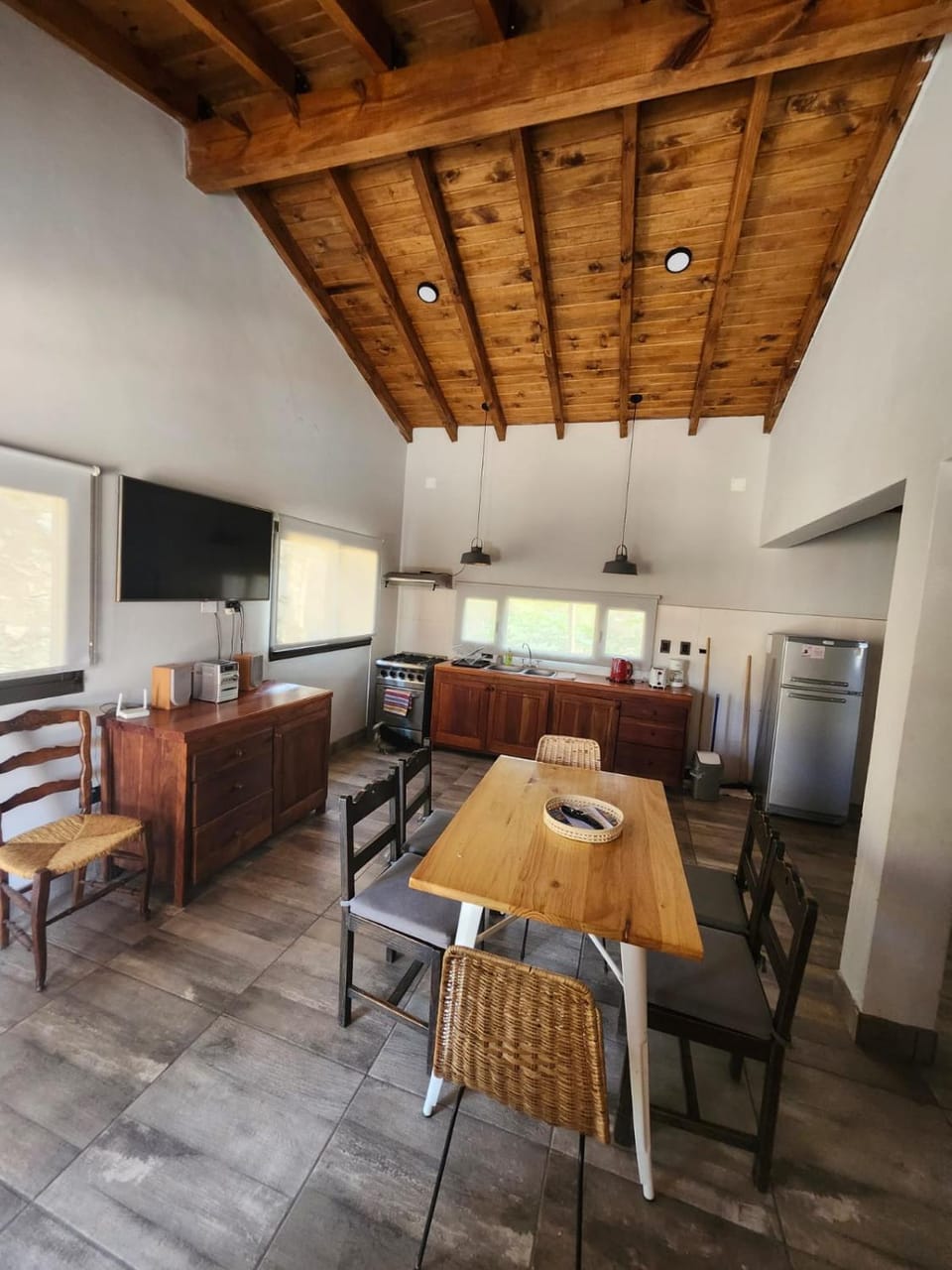 Communal lounge/ TV room, TV and multimedia, Dining area