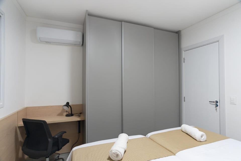 Flo - 106 Central novo 2 quartos com Ar- Q e F home office Apartment in Londrina