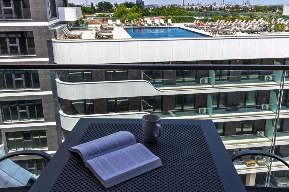 View (from property/room), Balcony/Terrace, Pool view