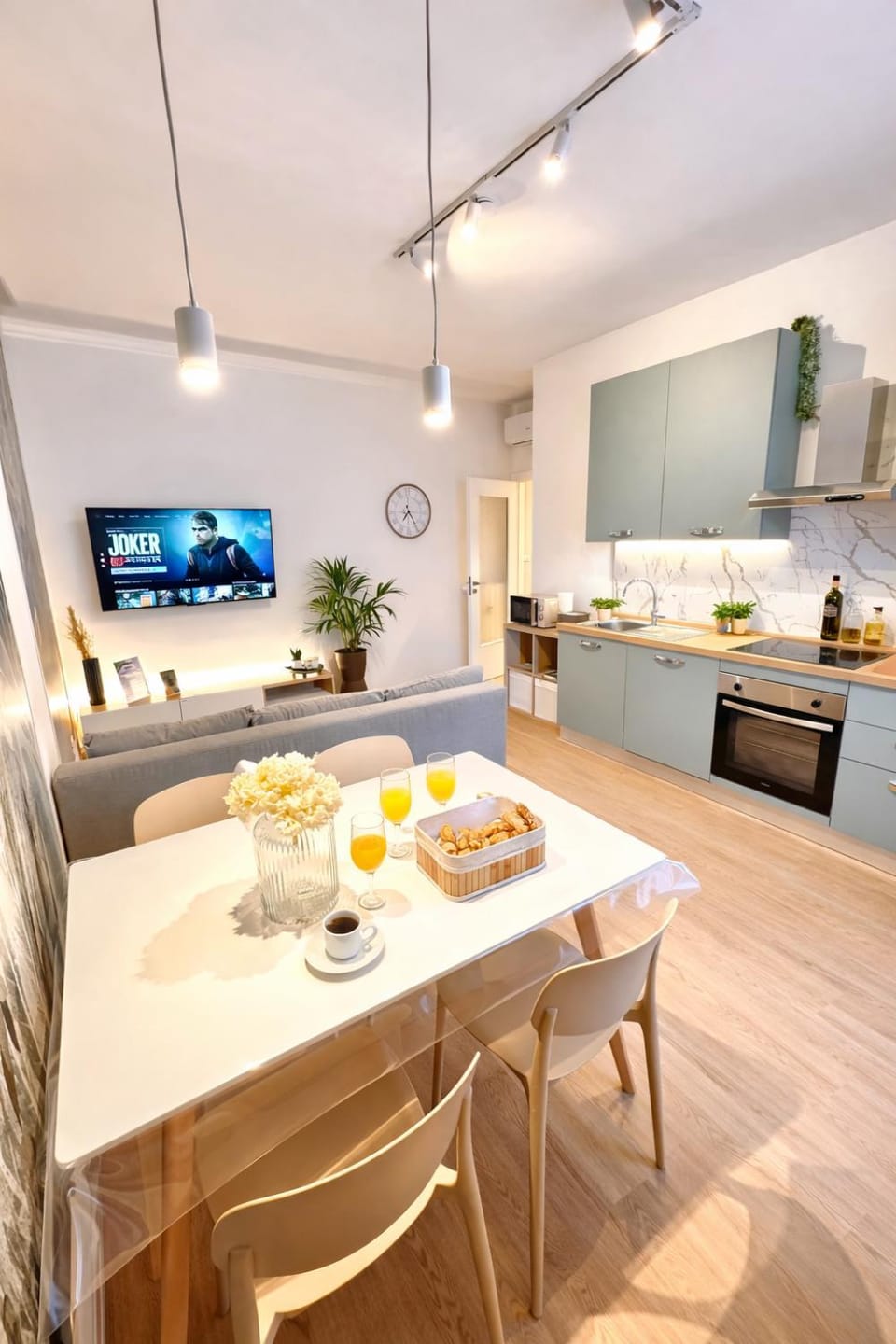 TV and multimedia, Living room, kitchen