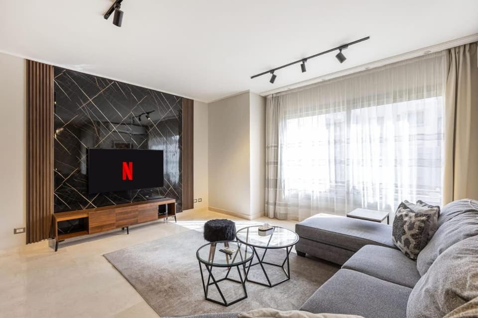 Stunning Gated 2 BR-Mins To AUC Apartment in New Cairo City