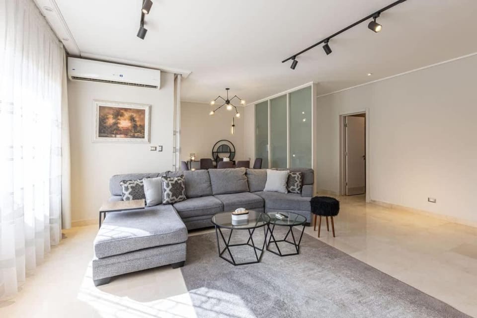 Stunning Gated 2 BR-Mins To AUC Apartment in New Cairo City