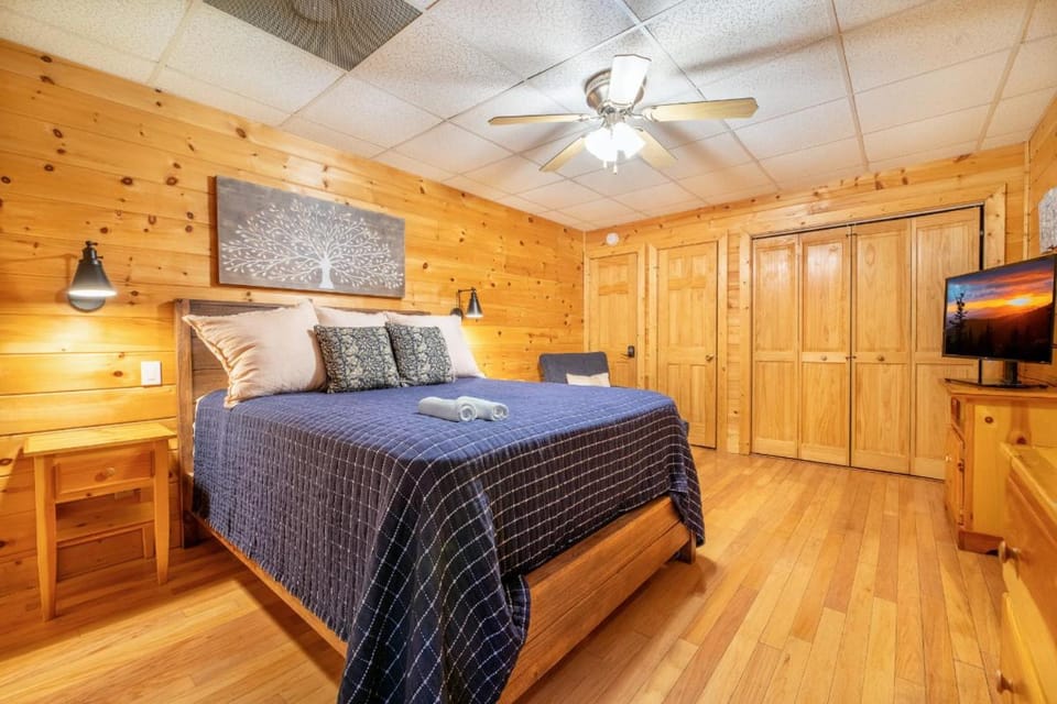 Roudy’s Roost By Avada Properties House in Pigeon Forge