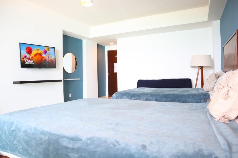 Oceanview 1 min walk to Coco B, pool, beach od110 Apartment in Cancun