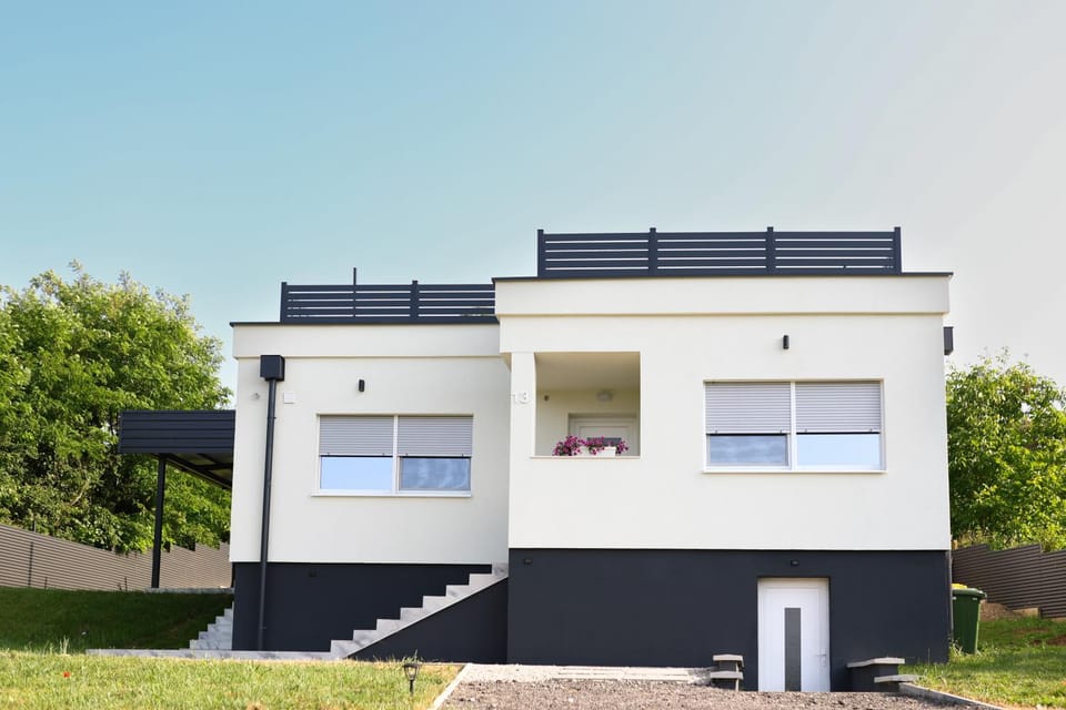 Property building, Day