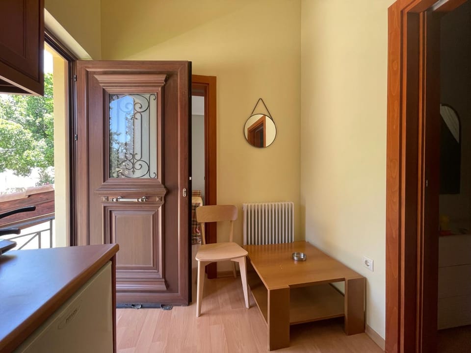North Pool House Villa in Decentralized Administration of Attica