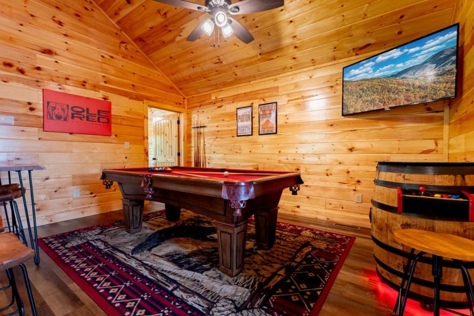 Smokey Waters By Avada Properties House in Pigeon Forge