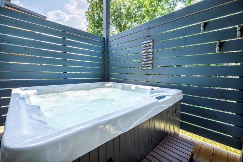 Smoky Mountain Sapphire By Avada Properties House in Pigeon Forge