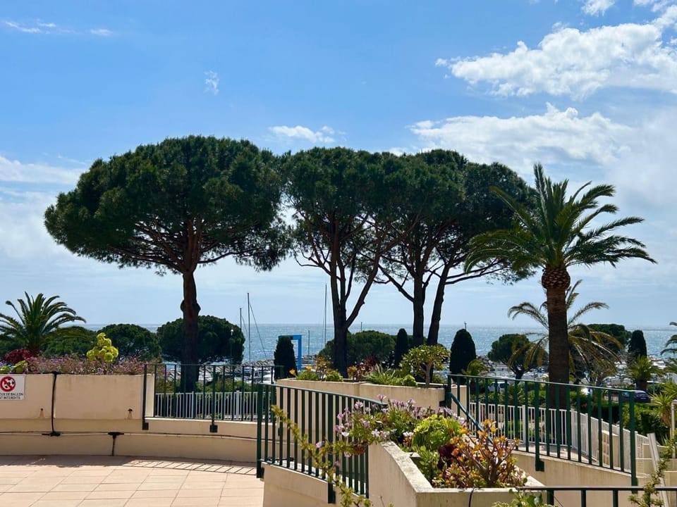 Appartement avec vue mer Apartment in Sainte-Maxime