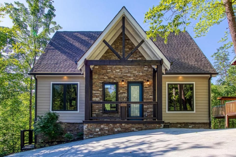 Stonehouse Ridge By Avada Properties House in Pigeon Forge