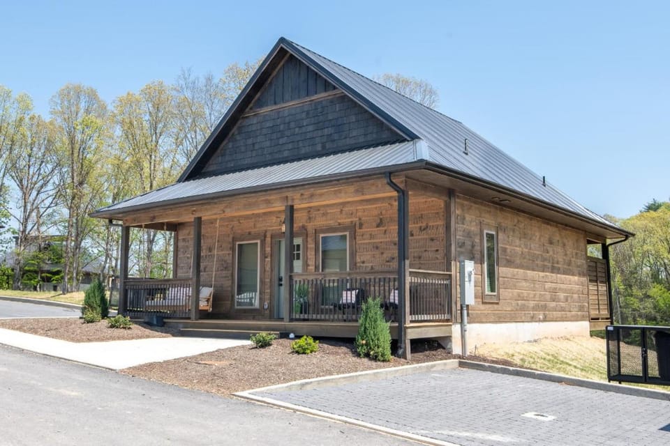 Suite Retreat By Avada Properties House in Pigeon Forge