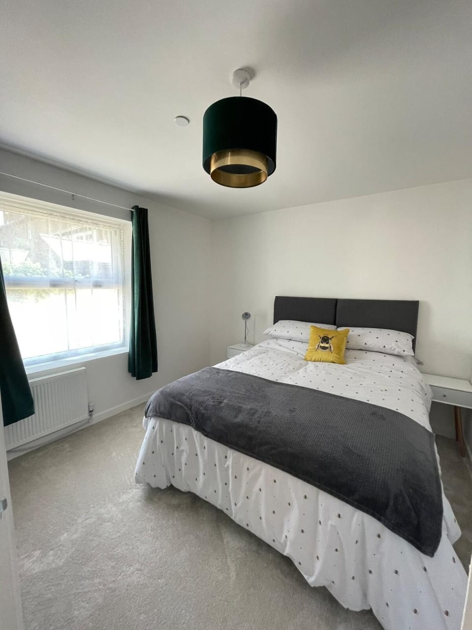 Quiet and Central, Modern Bungalow House in Hereford