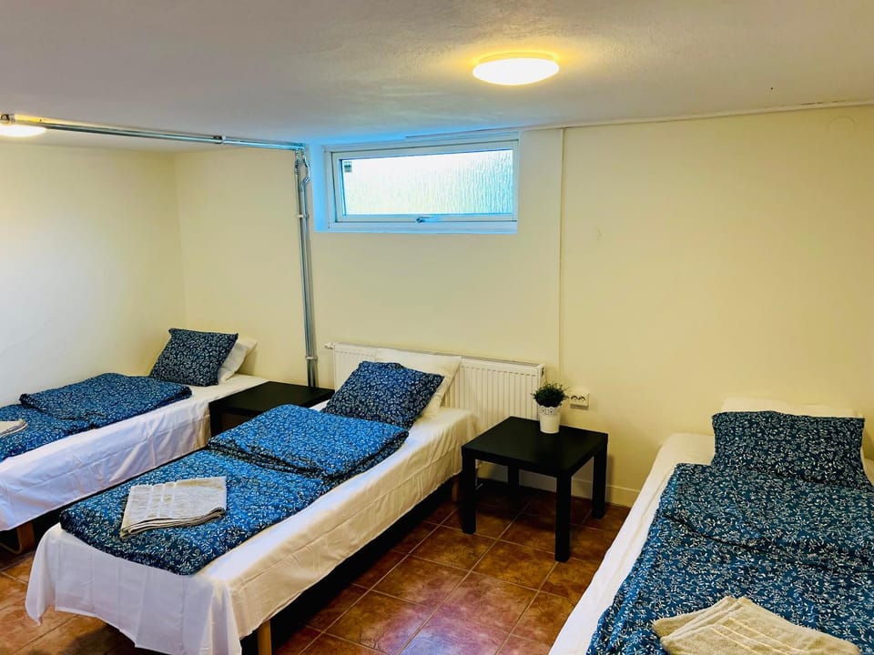 Cozy room with 3 single bed in Landskrona Apartment in Skåne County
