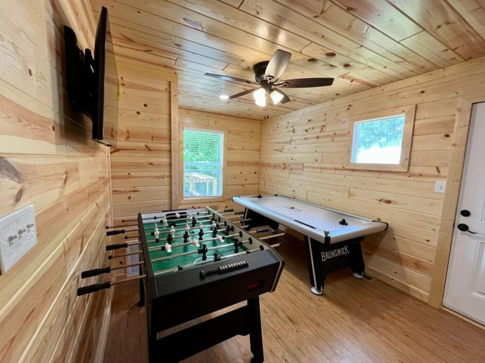 The Hitching Post By Avada Properties House in Pigeon Forge