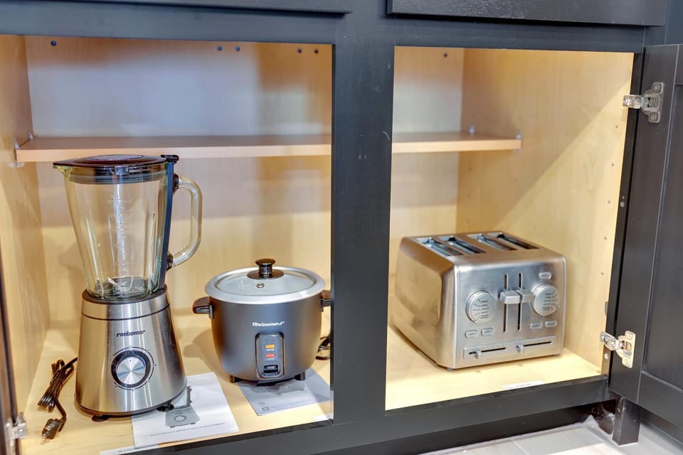 Kitchen or kitchenette, toaster