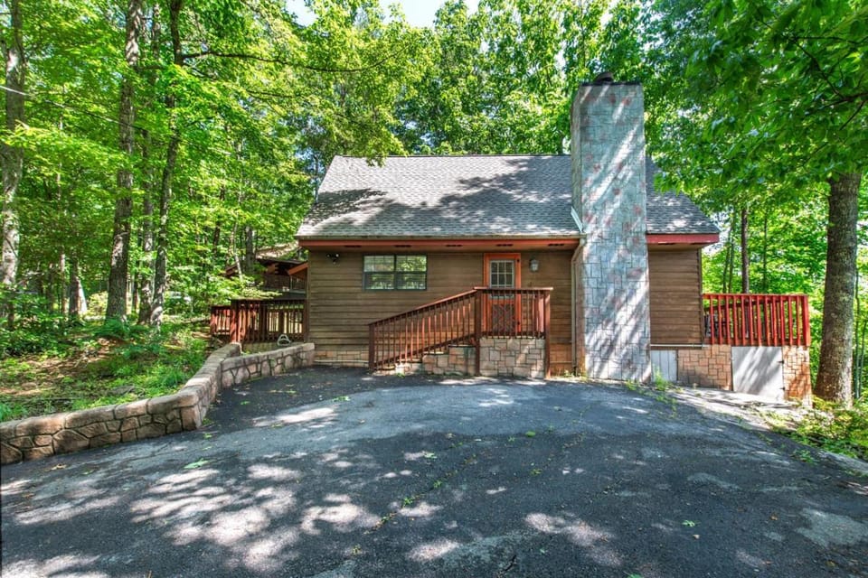 Three Little Bears By Avada Properties House in Pittman Center