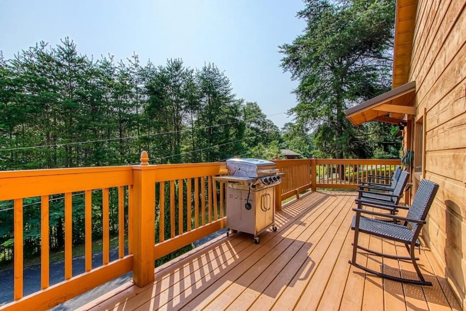 Willow Heights Lodge By Avada Properties House in Sevier County