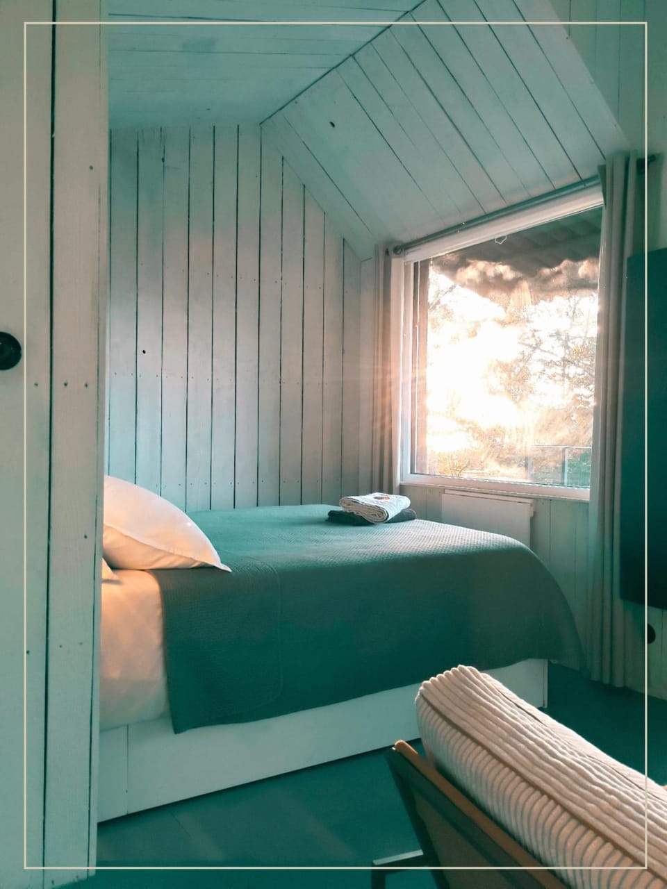 Bedroom, heating