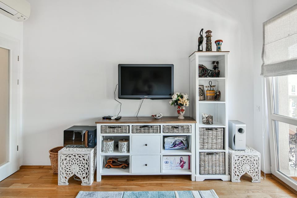 Communal lounge/ TV room, TV and multimedia, air conditioner