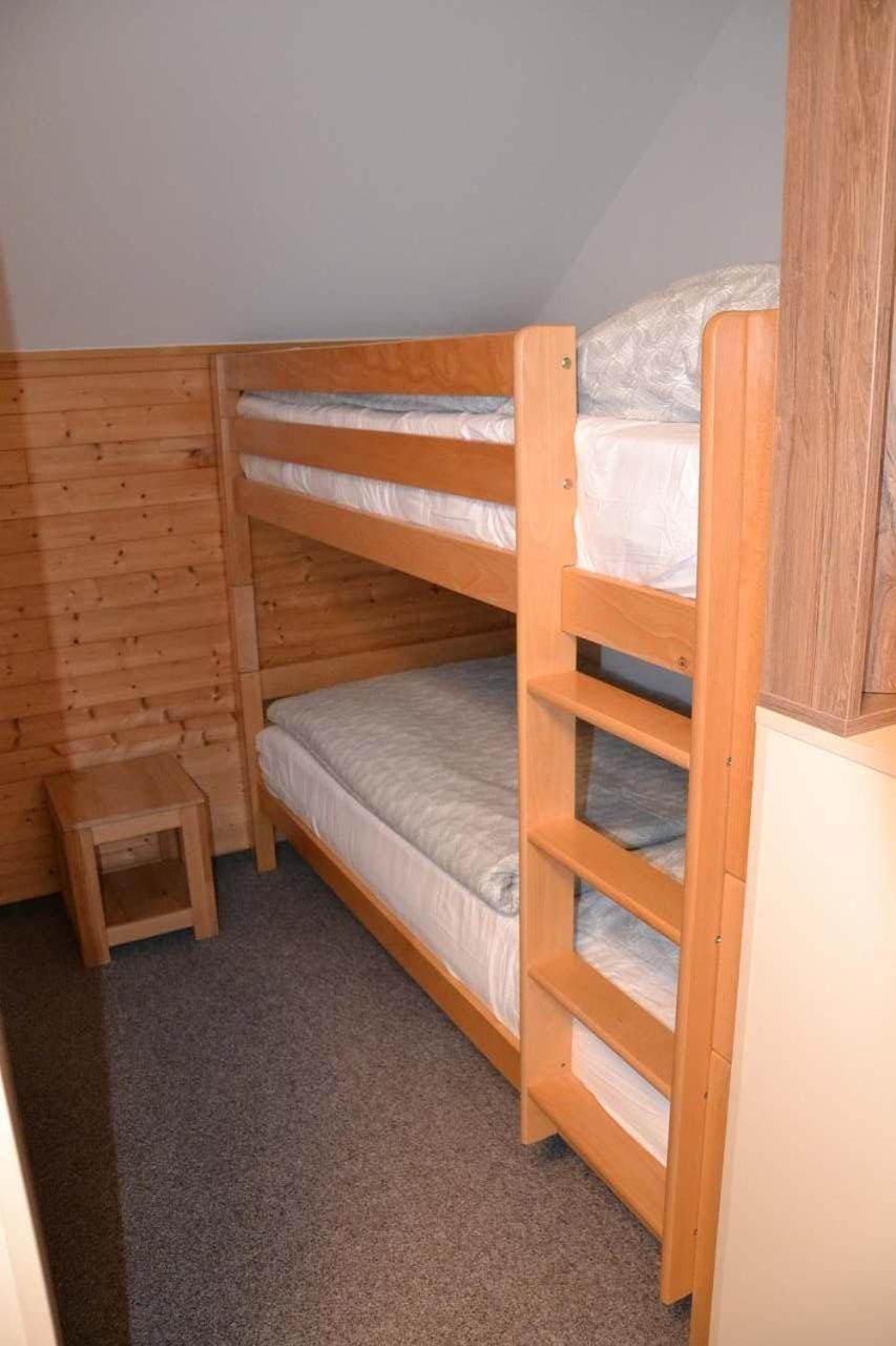 bunk bed