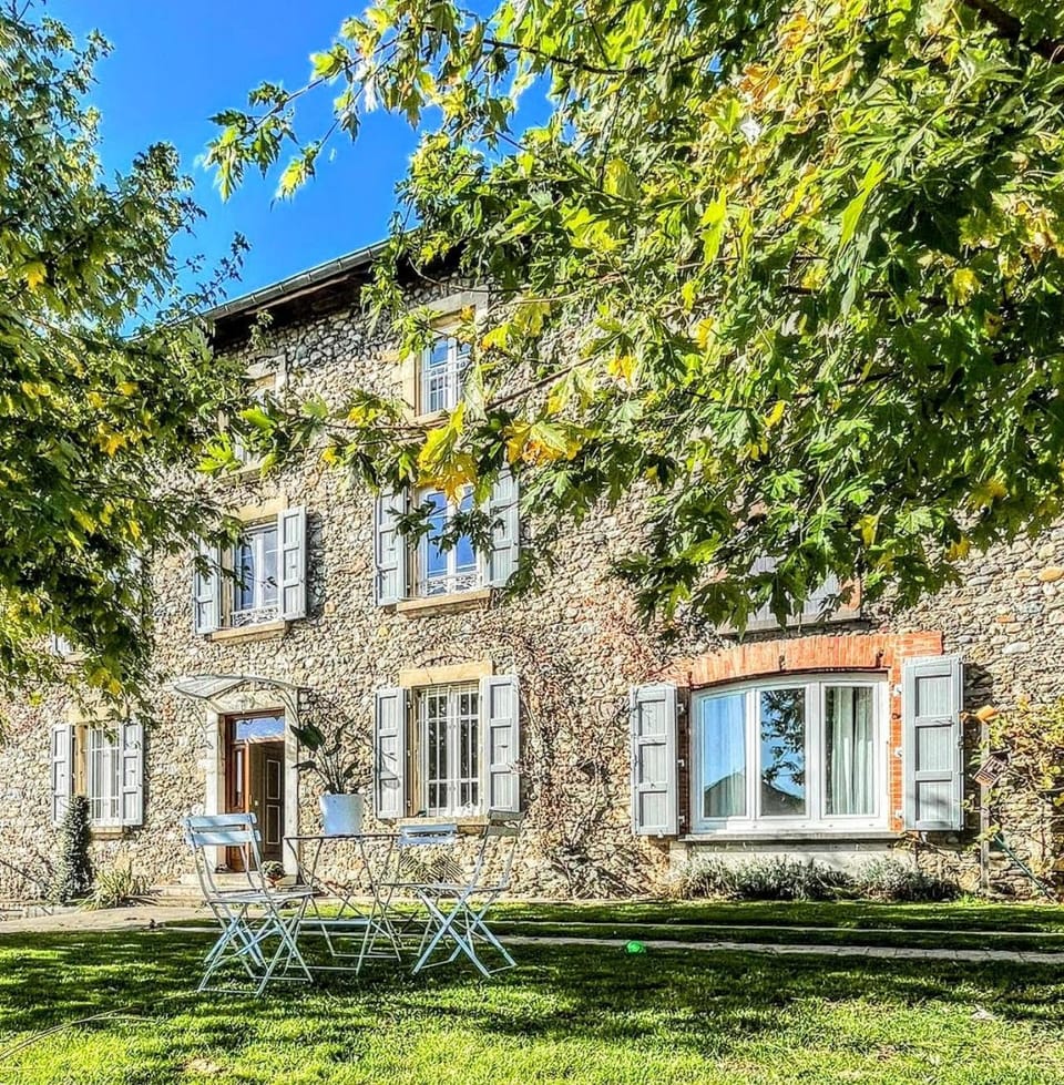 Property building, Day, Garden, Balcony/Terrace, Garden view