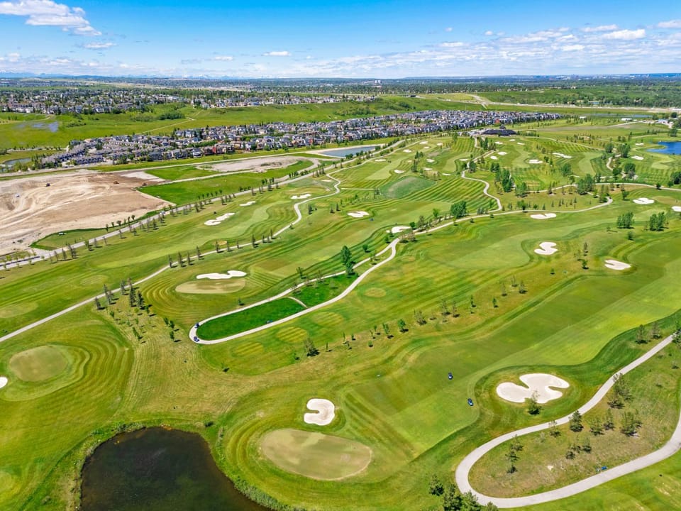 Neighbourhood, Golfcourse