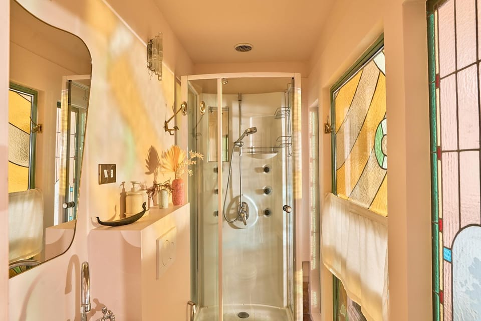 Shower, Bathroom