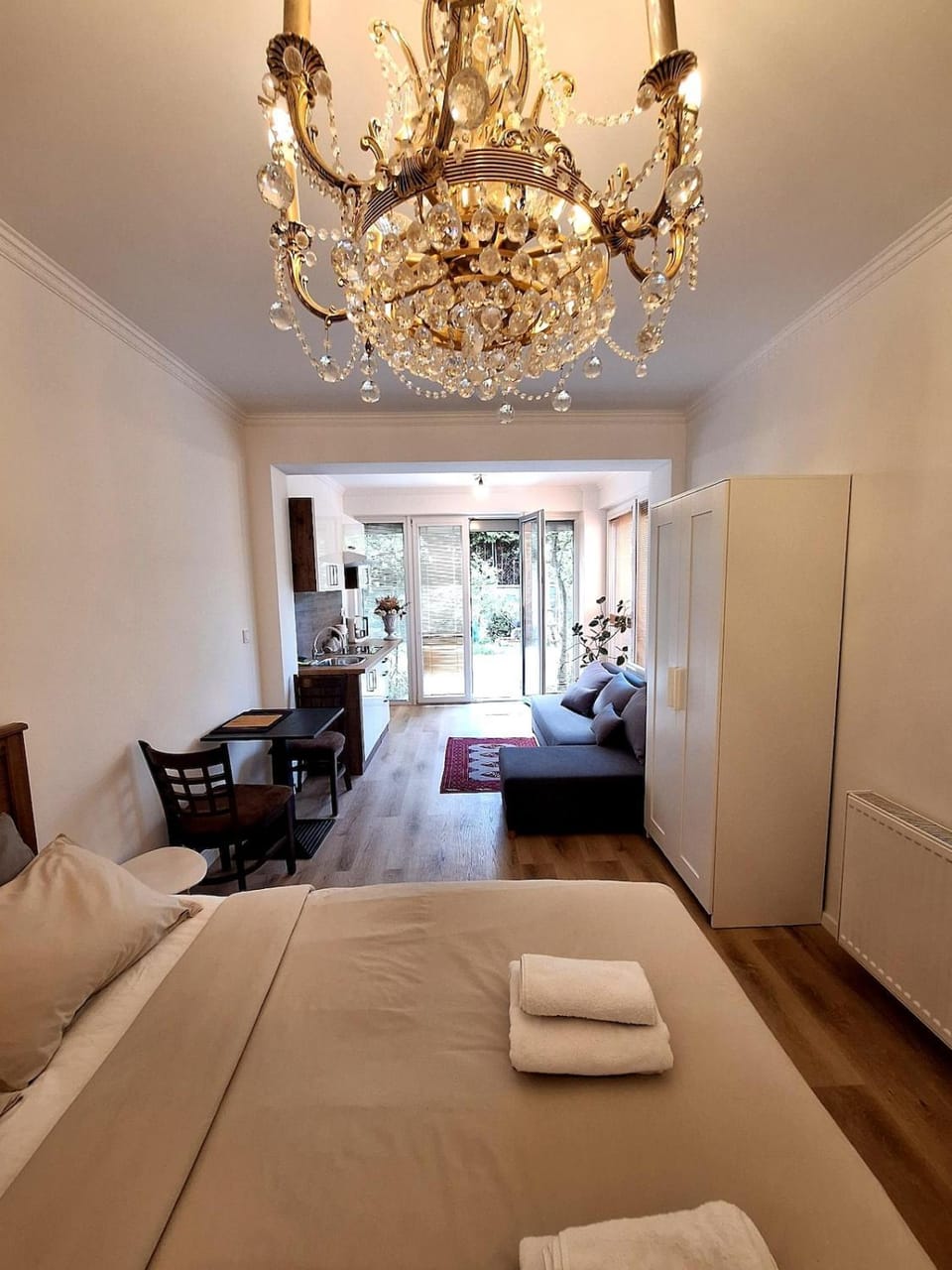 Terrace Studio with Kitchen - KindStay Suites Prague Airport Apartment in Prague
