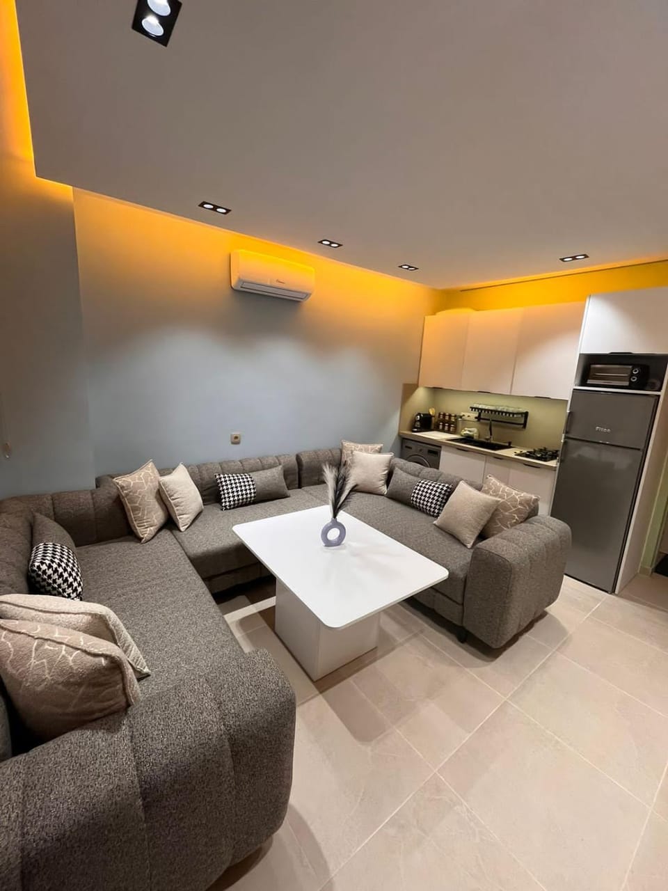 الإقامة حدائق أندلس في ملاباطا Apartment in Tangier