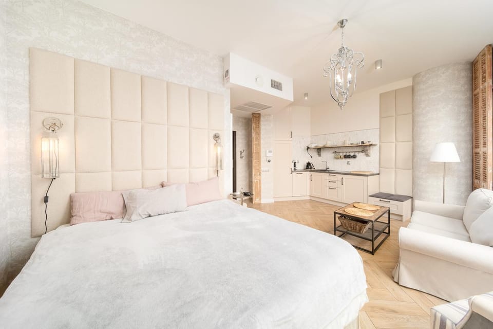 Bed, Kitchen or kitchenette, Living room, Photo of the whole room, Seating area, Bedroom
