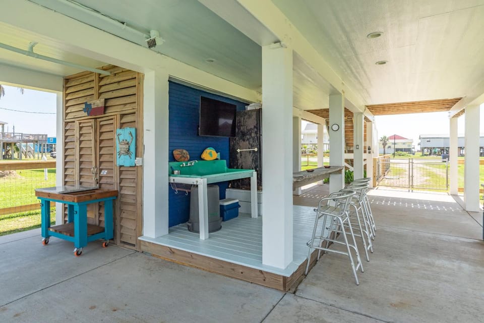Surf & Turf - Laid Back Slice of Island Life House in Surfside Beach