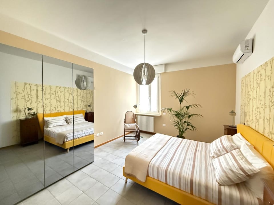 Casa Yaya Terrace & Design - Pesaro Centro Mare House in Pesaro