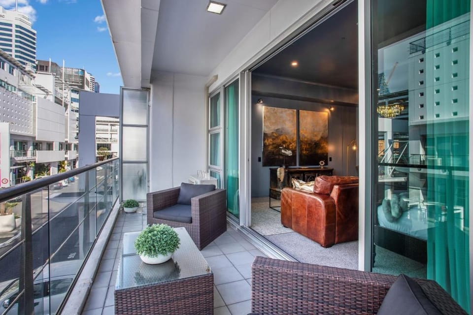 Luxury Style & Comfort Princes Wharf 1 BR Aircon Apartment in Auckland
