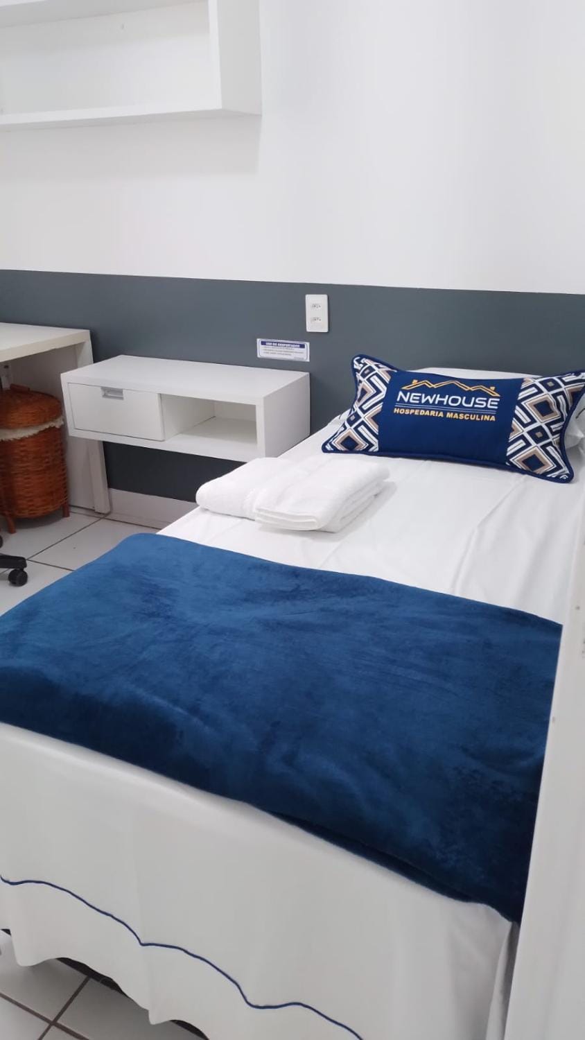 Newhouse Hospedaria Masculina Vacation rental in Vitoria