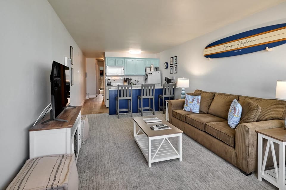Oceanfront Suite - Upper Floor House in Lincoln City