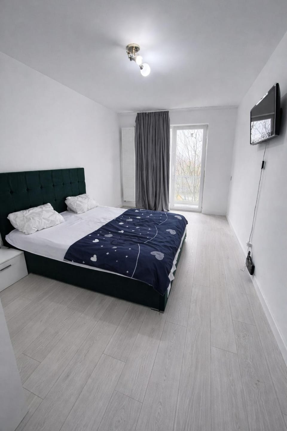 Bedroom, wardrobe