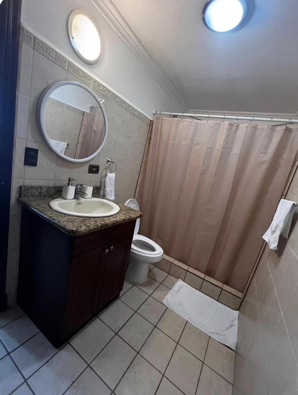 Nice and confortable 2 bedrooms apartment in Escazu Apartment in San Jose