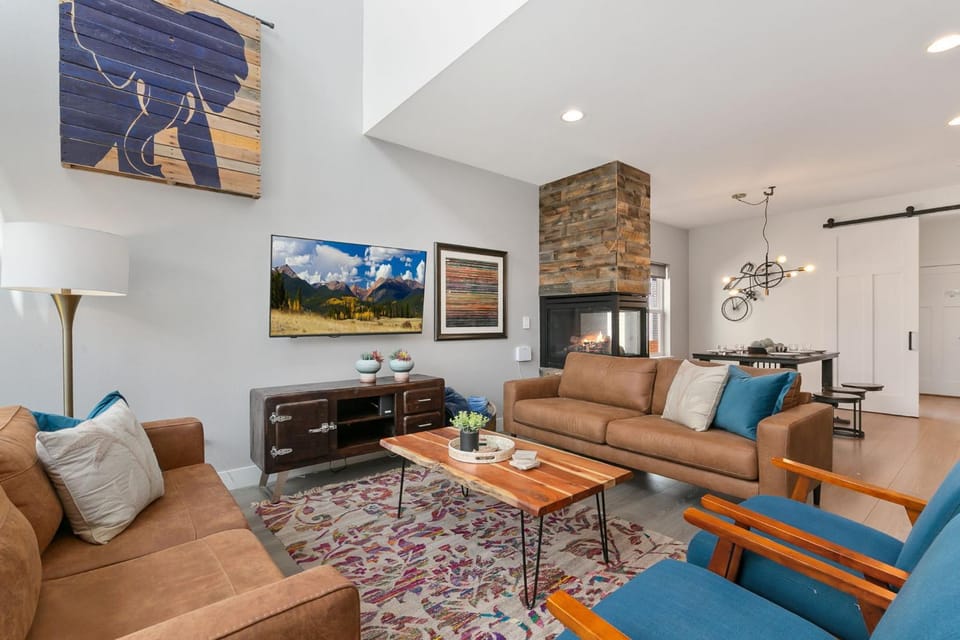 The Cycle Haus Rooftop Deck with Hot Tub and Views House in Fort Collins